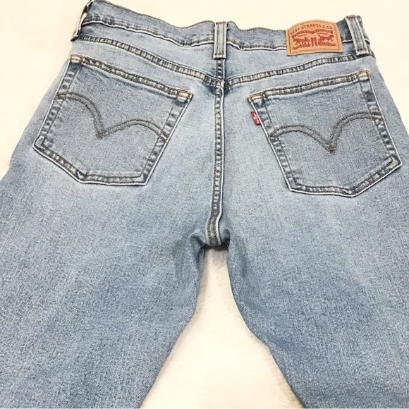 Levi’s 28 (6/7) Wedgie Straight Women’s Jeans Distressed High Rise Cropped - Picture 8 of 13